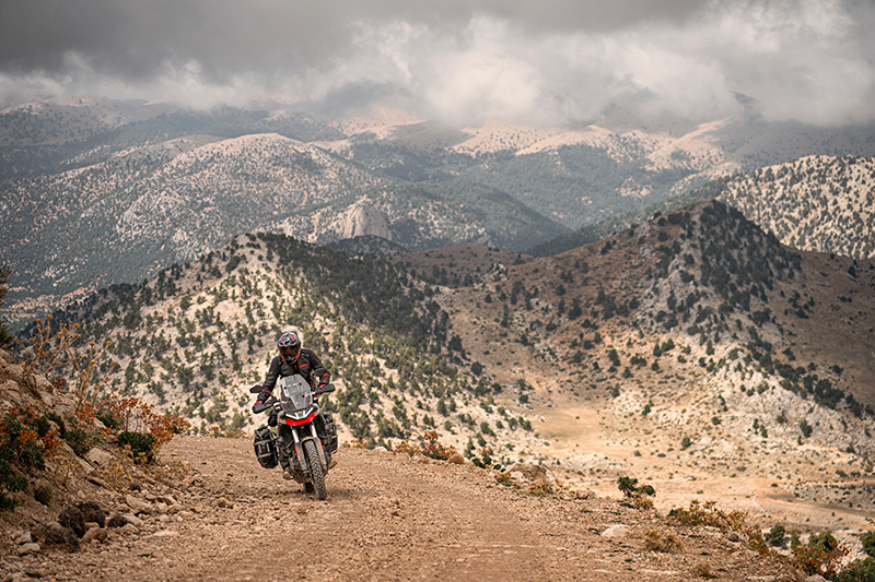 Guy wearing Klim Baja S4 in mountains